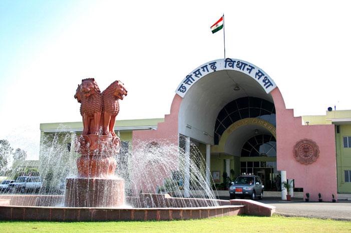 Uproar in Chhattisgarh Assembly over Rahul Gandhi's name; House proceedings adjourned for 5 minutes.
