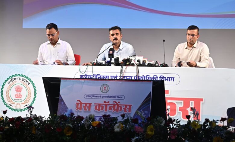 मुख्यमंत्री विष्णु देव साय के नेतृत्व में डिजिटल गवर्नेंस मजबूत हुई है; नागरिकों को तकनीक के माध्यम से आसानी से सेवाएं मिल रही हैं। मयंक अग्रवाल