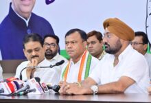 महंगी बिजली और स्मार्ट मीटर के खिलाफ आंदोलन की घोषणा करते पीसीसी अध्यक्ष दीपक बैज।