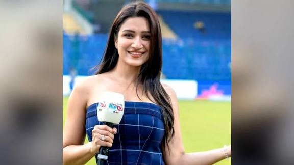 Sports presenter Shefali Bagga on ED's radar; questioned at length in Raipur regarding the Mahadev betting app case.