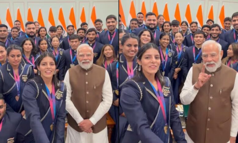PM Modi meets India's 39 medal winners; congratulates the athletes.