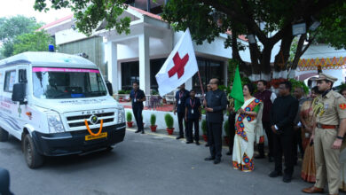 Governor's major move on Independence Day: 6 mobile ambulances dispatched to 3 districts, including Jashpur.