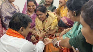 Women from the 'Bihan' group tied a Rakhi to Vijay Sharma on Raksha Bandhan; discussions were held regarding lessons learned from Gujarat.