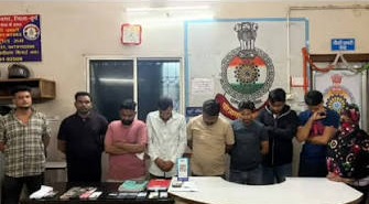 Police raid spa center; 9 arrested, including manager and female broker.