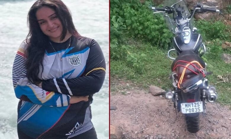 बस्तर घूमने निकली मुंबई की बाइक राइडर रिद्धि ठक्कर की मौत, मरकाटोला घाट में ट्रेलर ने मारी टक्कर
