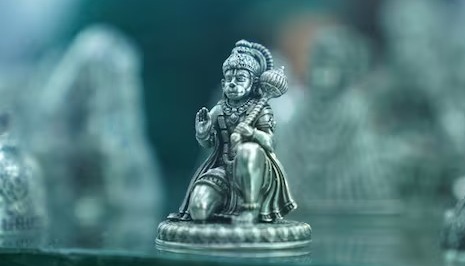Where should you place a picture of Lord Hanuman at home? These Vastu rules can transform the energy of your home.