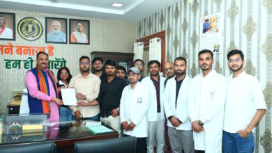 Intern doctors' protest suspended after discussion with Health Minister; assurance given on stipend hike.