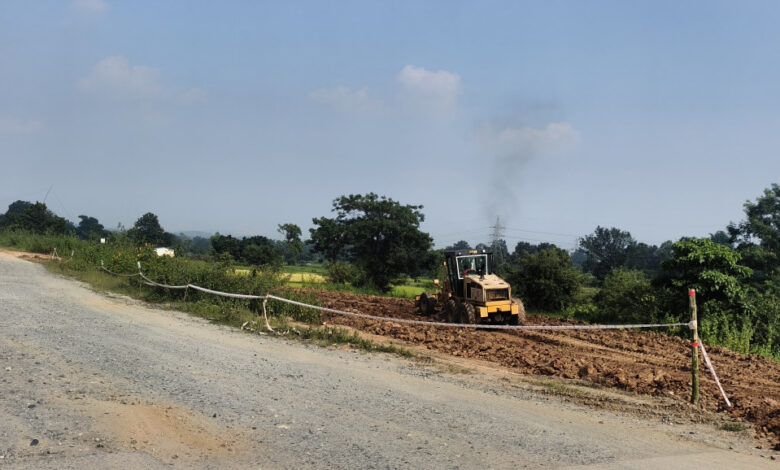 Pathalgaon-Kunkuri Highway: ₹125 crore approved for the construction of a 64 km road; work has begun.