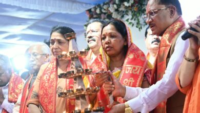 'Deepotsav' held in Raipur on PM Modi's 76th birthday; CM Vishnu Deo Sai performed the Maha Aarti.
