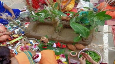 Kamar Chhath 2026: Yellow paste is applied to children's backs; learn about the belief.