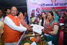 The future of daughters is being brightened through the Mahtari Vandan Yojana, with women depositing money into Sukanya accounts.