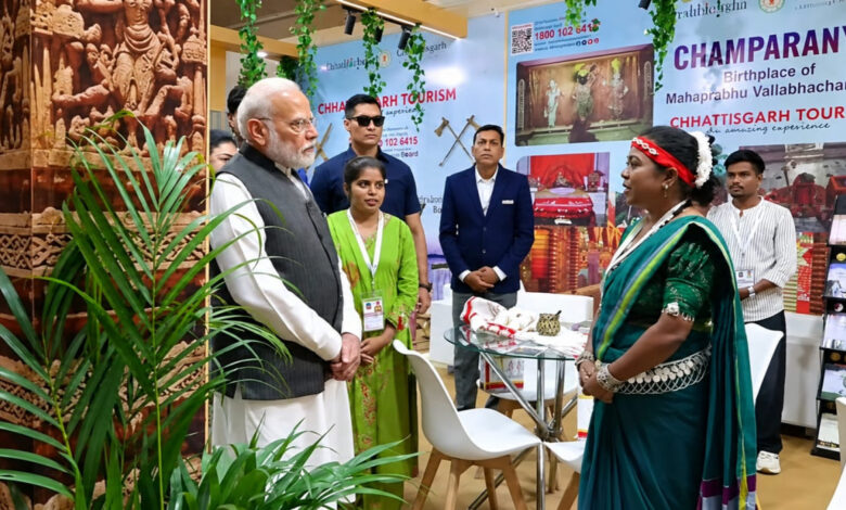 Prime Minister Modi met with Heena, a woman entrepreneur from Chhattisgarh; learn about her success story.