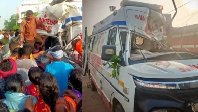 Horrific accident in Dhamtari: Ambulance collides with tractor-trolley; three injured.