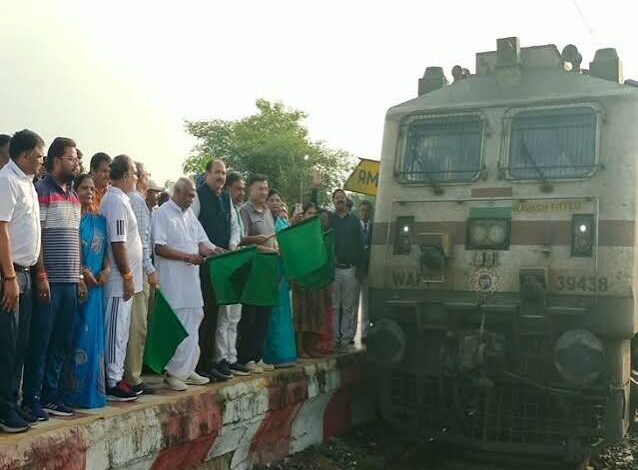 Good news for travelers from Ambikapur to Delhi: the express train will now run two days a week.